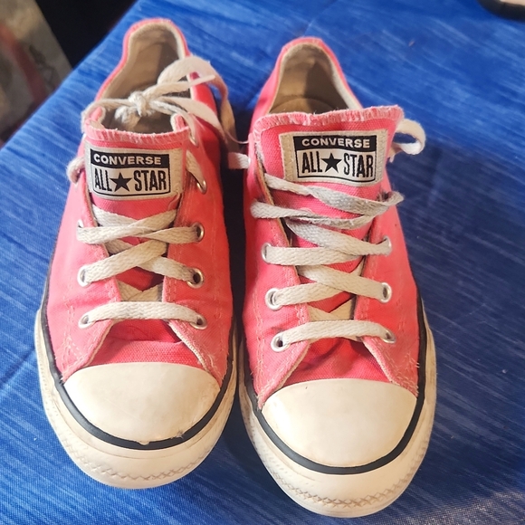 Pink Converse Girl's shoes - Picture 1 of 4